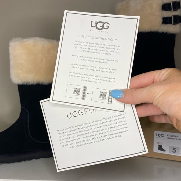 Brand NEW Black Buckled Uggs - Picture 3 of 9